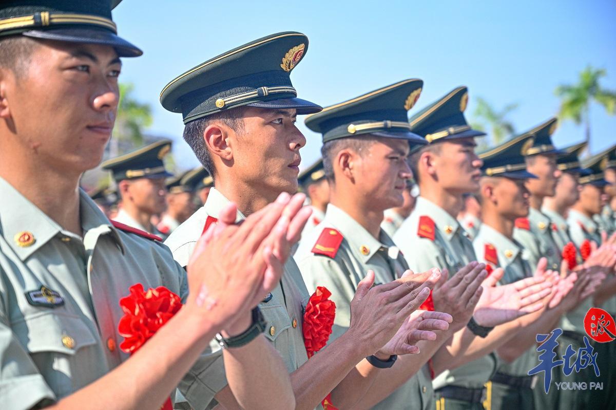 武警軍旗圖片高清大圖，榮耀與力量的象征，武警軍旗高清圖片展示，榮耀與力量的象征