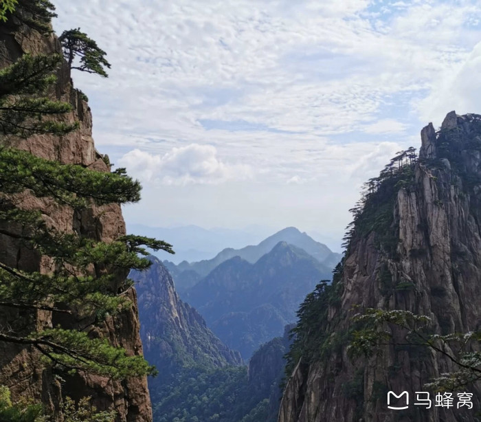 黃山一日游攻略自助游，探索美麗的黃山風(fēng)光，黃山一日游自助攻略，探索絕美風(fēng)光